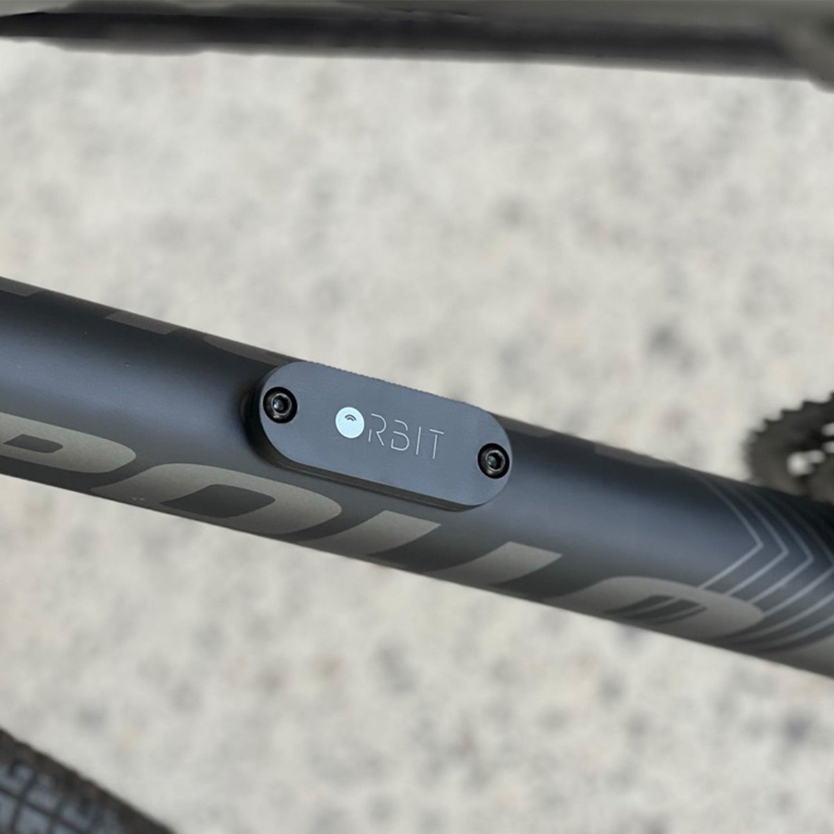 Orbit Velo Duo bolted to a bike down tube